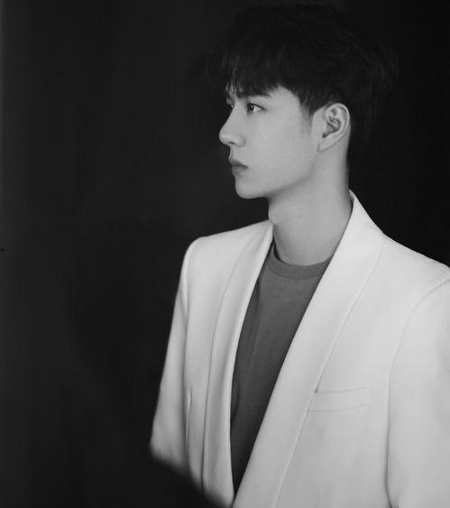 吃瓜娱乐圈王一博赵丽颖