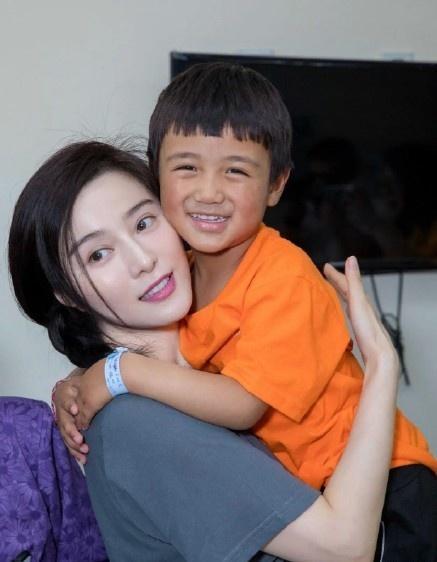 明星网红为山西捐款,爱心涌动——明星网红为山西捐款传递温暖力量”